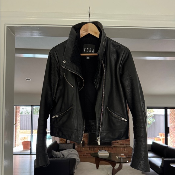 Veda black leather motorcycle jacket - buttery leather - so gorgeous! - Picture 3 of 6